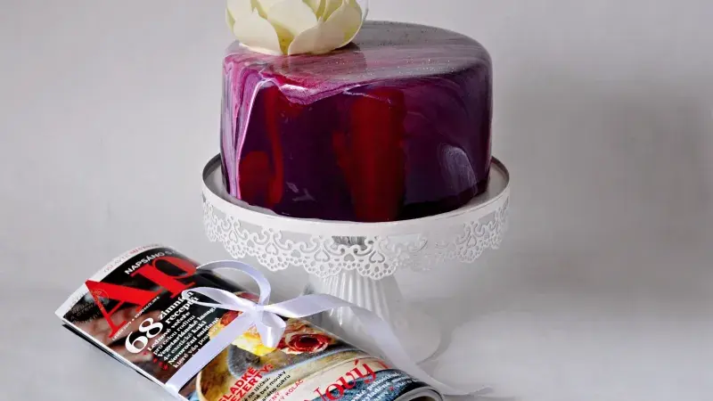 Čokoládové zrcadlo s květinou