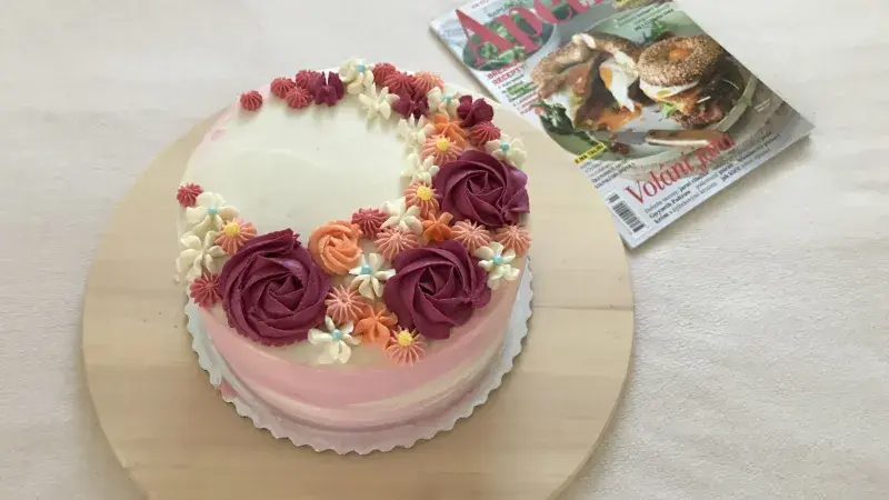 Čokoládový tort se třemi krémy