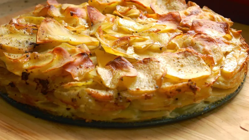 Brambory dauphinois (francouzské zapékané brambory)