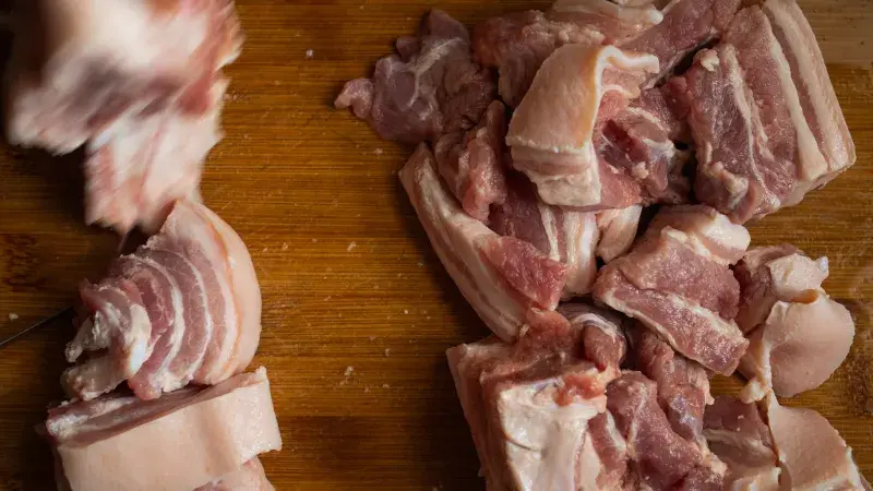 veprovy bucek syrovy