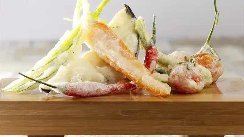 Zeleninová tempura s ochucenou majonézou