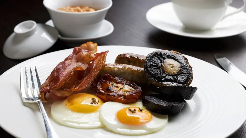 Full English Breakfast neboli anglická snídaně