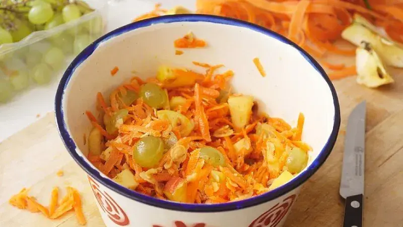 Klasický mrkvový salát