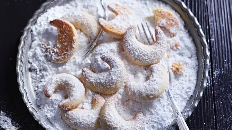 Ořechové vanilkové rohlíčky