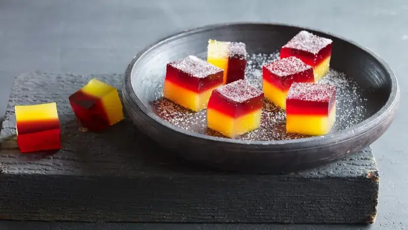 Želé z granátových jablek a pomeračové šťávy