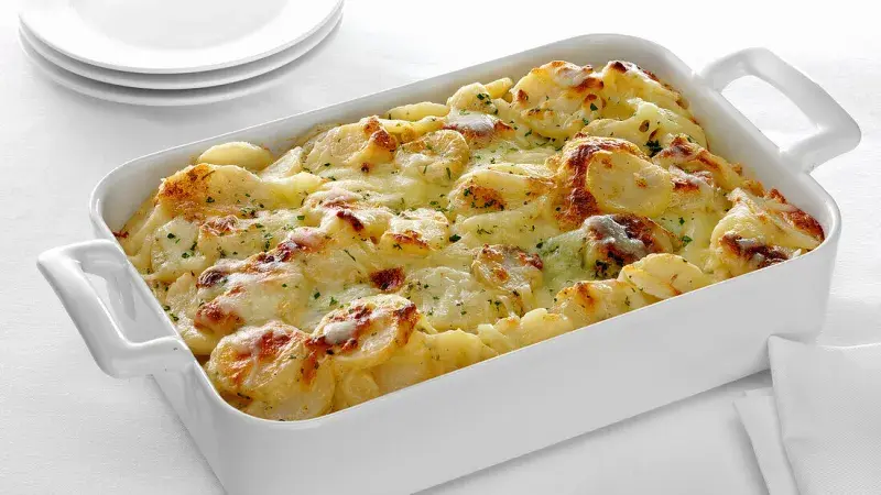 Zapečené brambory s mletým masem