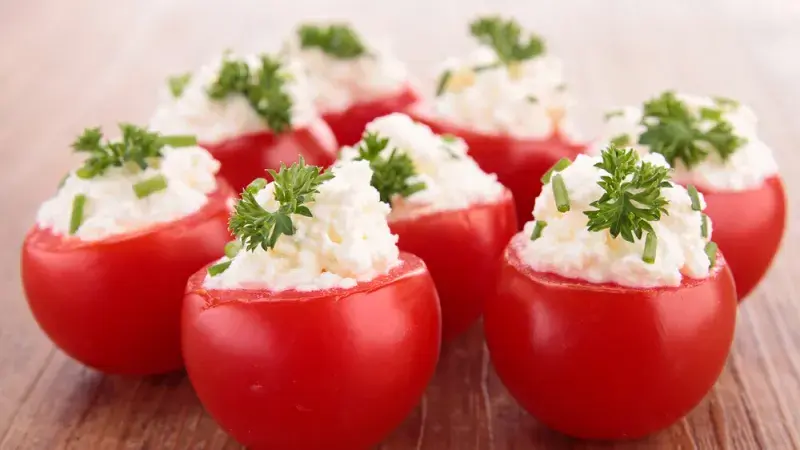 Zapečená rajčata plněná sýrem