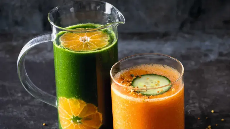 2x smoothie – Špenát & kiwi a Tropico