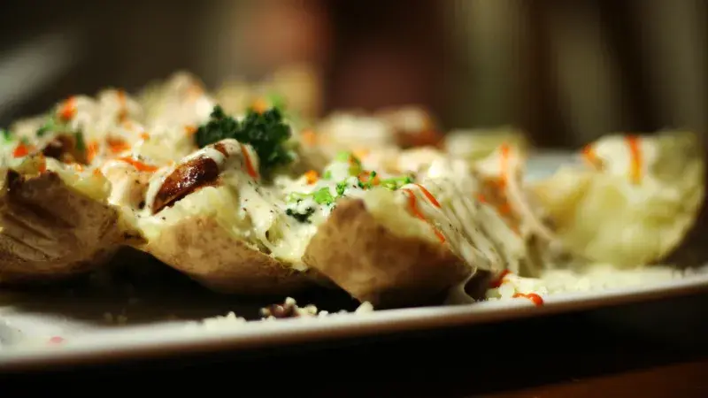 Brambory zapečené se žampiony a mascarpone