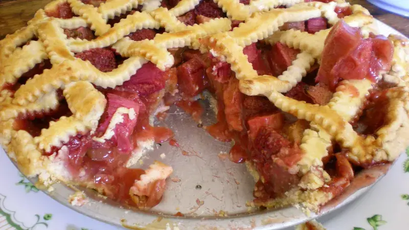 Tvarohovo rebarborový koláč