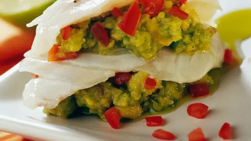 Rybí kousky s guacamole