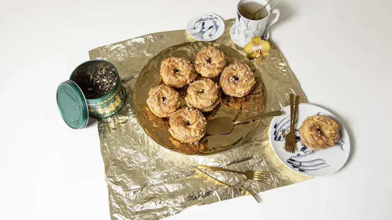 Arašídové věnečky se slaným karamelem a čokoládovou tonka ganache podle Josefa Maršálka