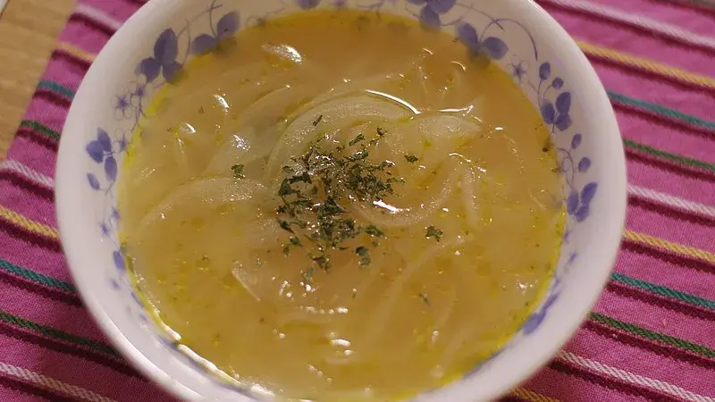 Jednoduchá francouzská cibulačka