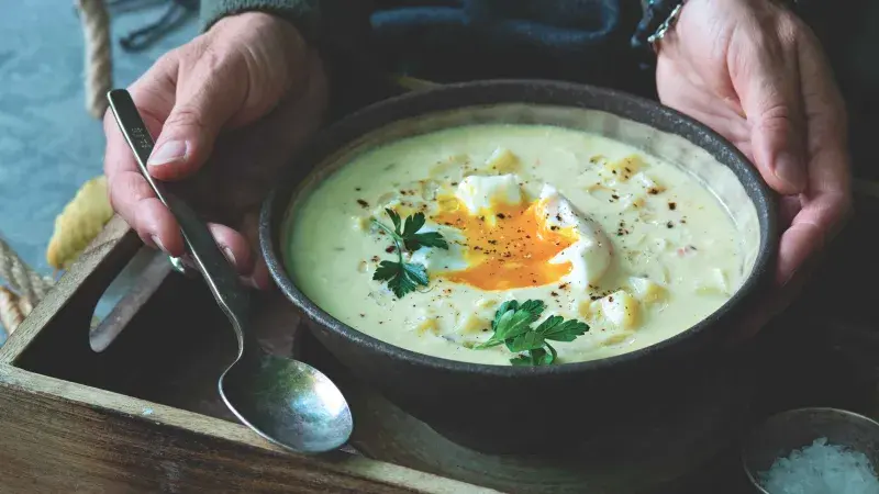 Bílá bramborová polévka 