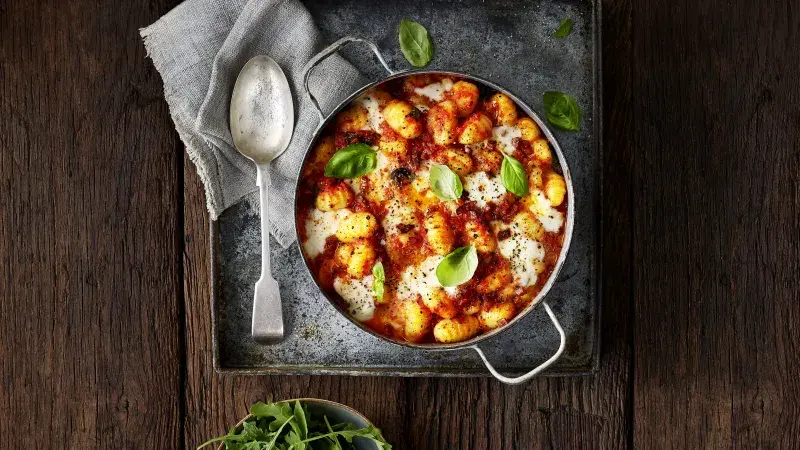 Zapečené gnocchi s chorizem a mozzarellou