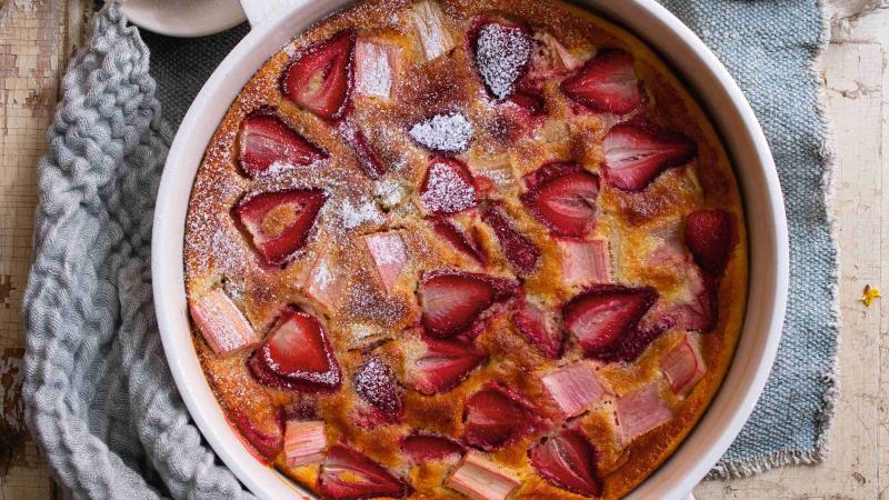 Clafoutis s jahodami a rebarborou