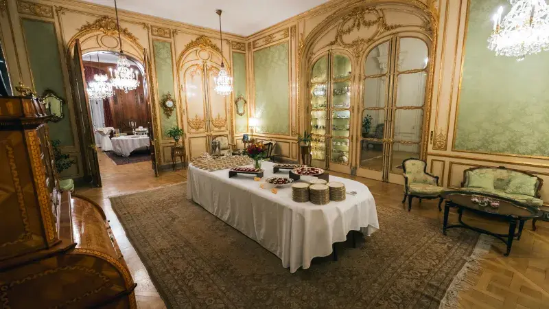 Díkůvzdání na US ambasádě