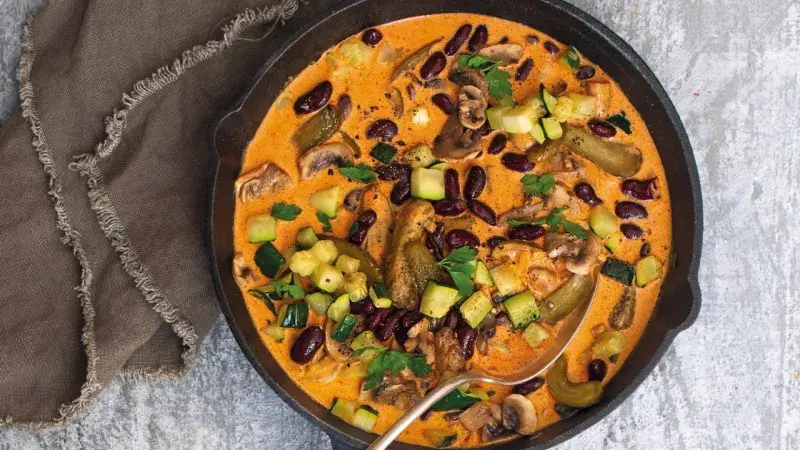 Fazole v omáčce s cuketou