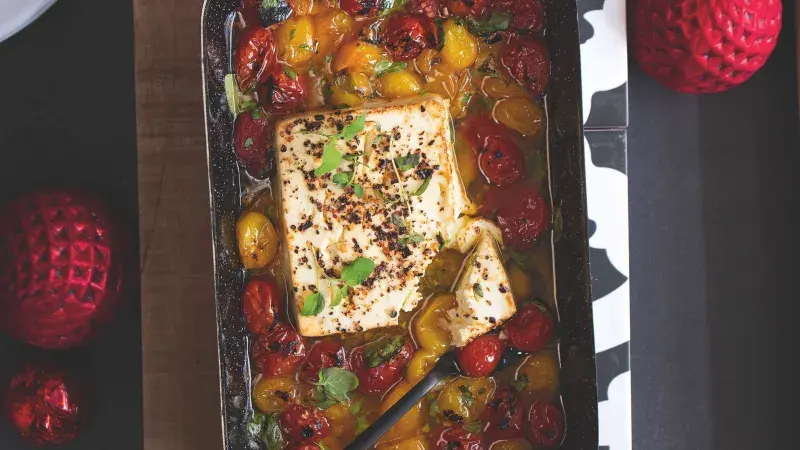 Feta pečená s rajčaty