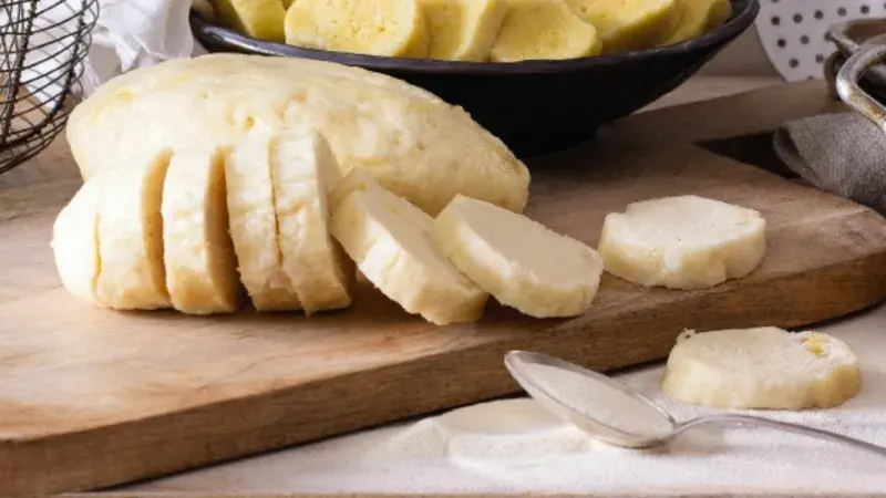 Kynuté houskové knedlíky