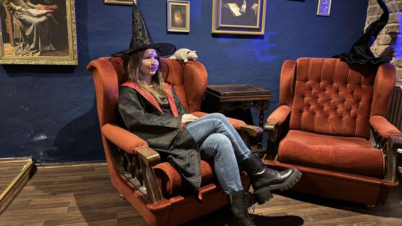 Bar ve stylu Harryho Pottera Magická sova