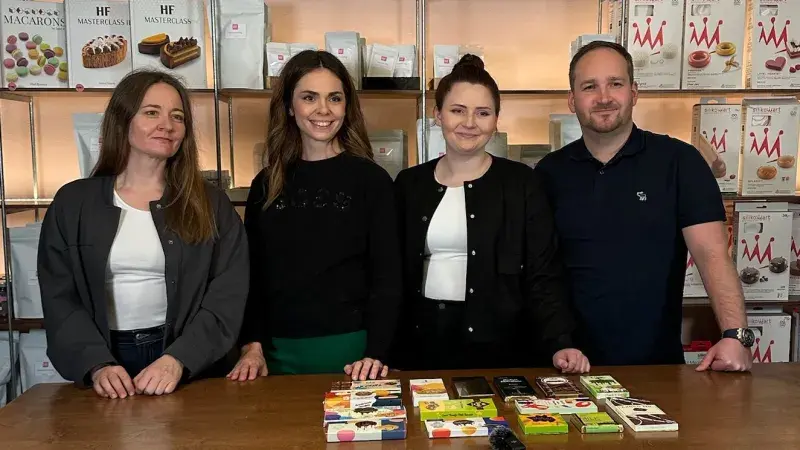 Testování dubajské čokolády