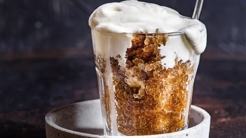 Kávová granita se smetanovou čepicí