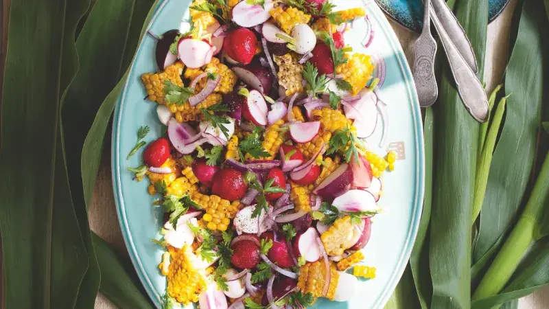 Kukuřičný salát s ředkvičkami