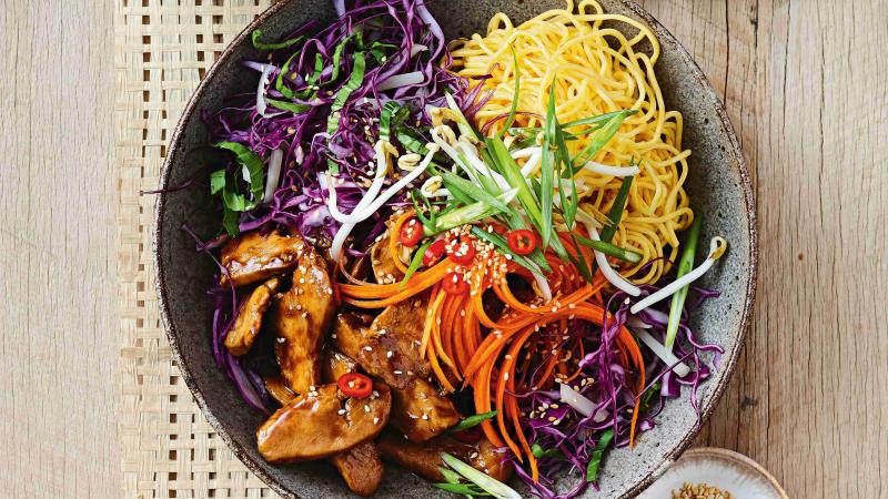 Kuřecí chow mein