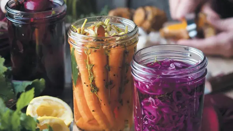 Nakládaná mrkev s bylinkami