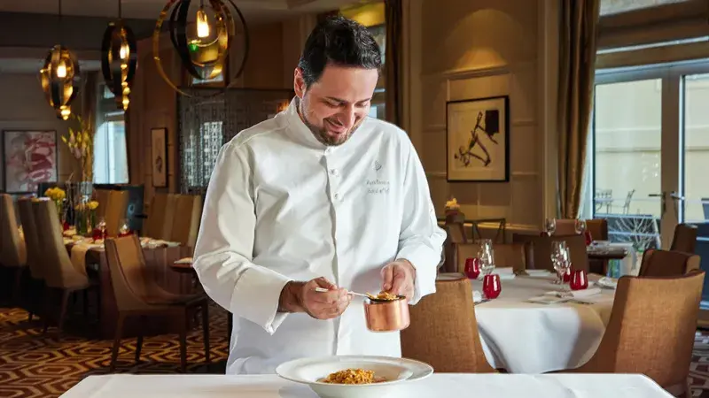 Marco Veneruso v restauraci CottoCrudo