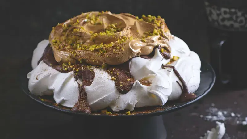 Moccacino pavlova