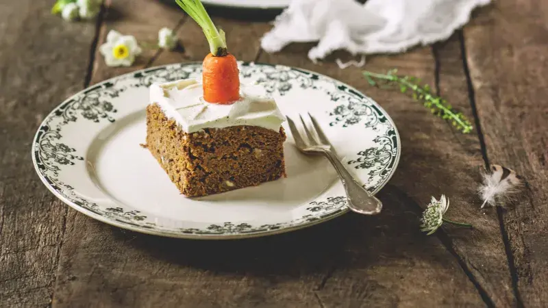 Mrkvový dort s vlašskými ořechy