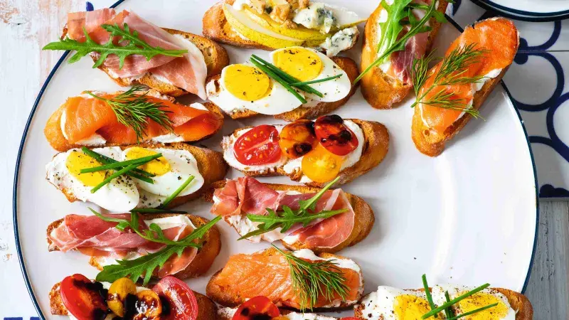 Narozeninové crostini