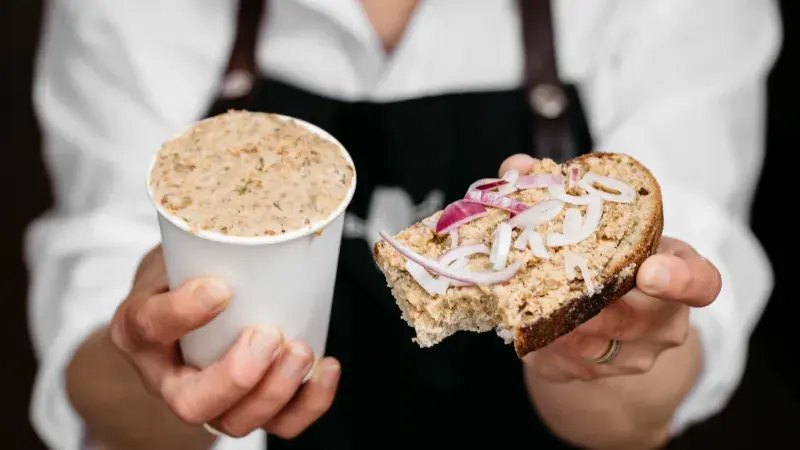 Škvarková pomazánka z Naše maso