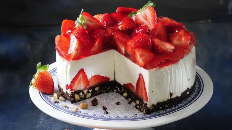 Nepečený cheesecake s jahodami