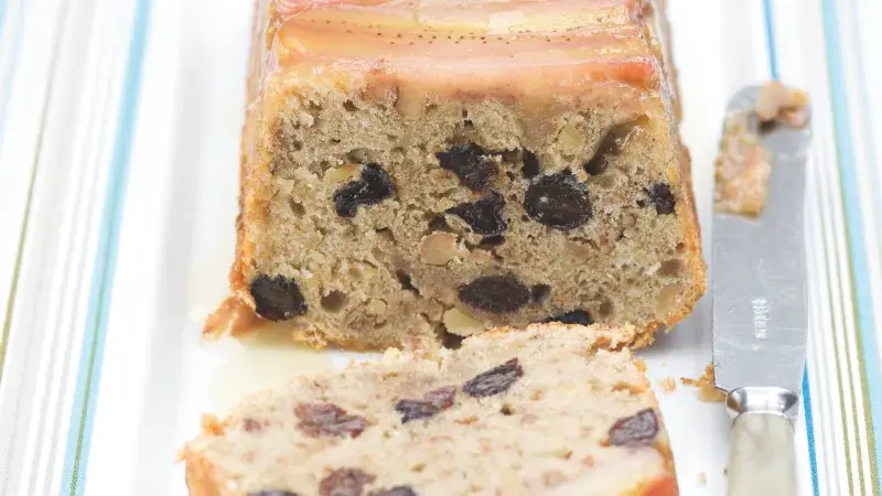 Obrácený banánový chlebíček