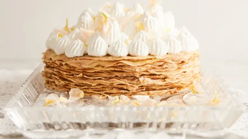 Palačinkový dort se šlehačkou