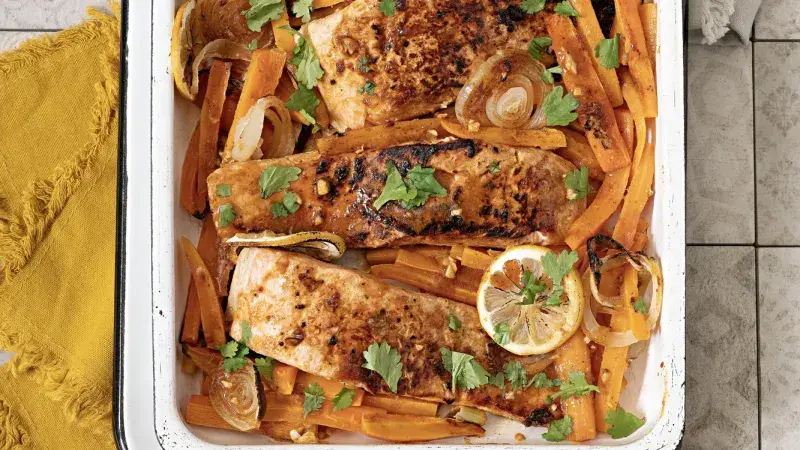 Pečený losos s mrkví