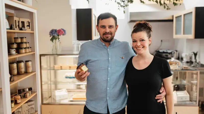 Manželé Chlebišovi, Medoo