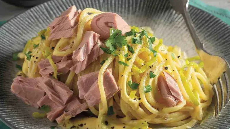 Špagety s tuňákem