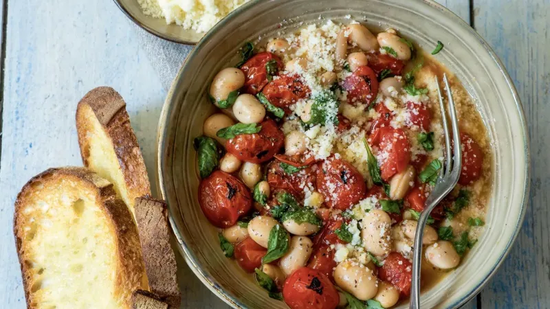 Rajčátka a fazole po italsku