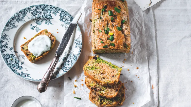 Špaldový chlebíček s medvědím česnekem