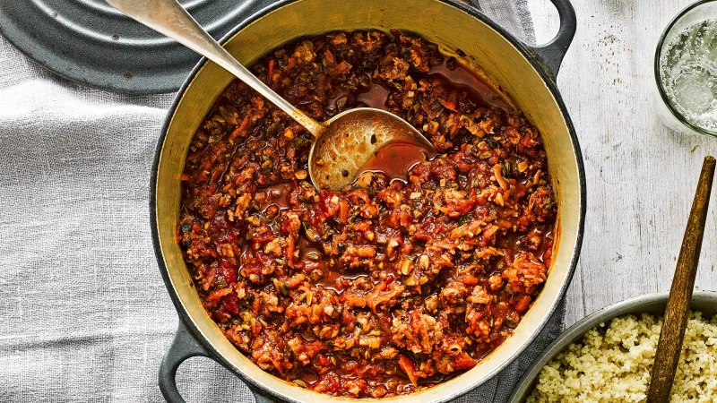 Houbové ragú s klobáskami