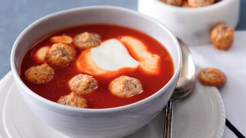 Šípková polévka (nyponsoppa)