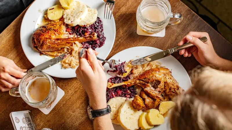 Svatomartinská husa z Lokálu