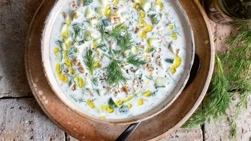 Tarator (studená okurková polévka)