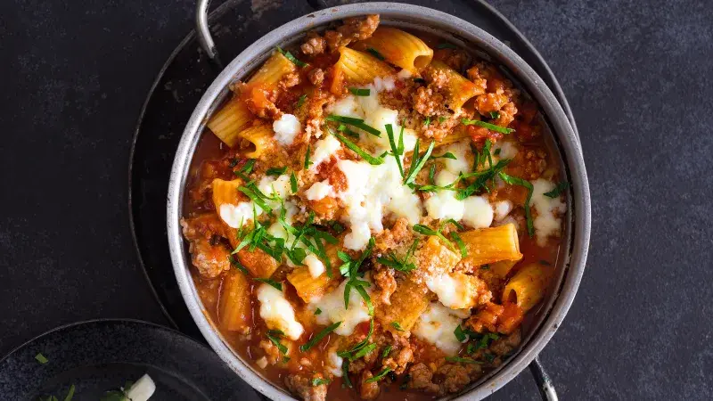 Těstoviny s krůtou z jednoho hrnce