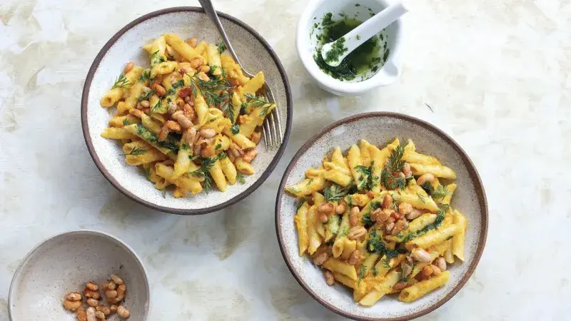 Těstoviny s omáčkou z pečené mrkve