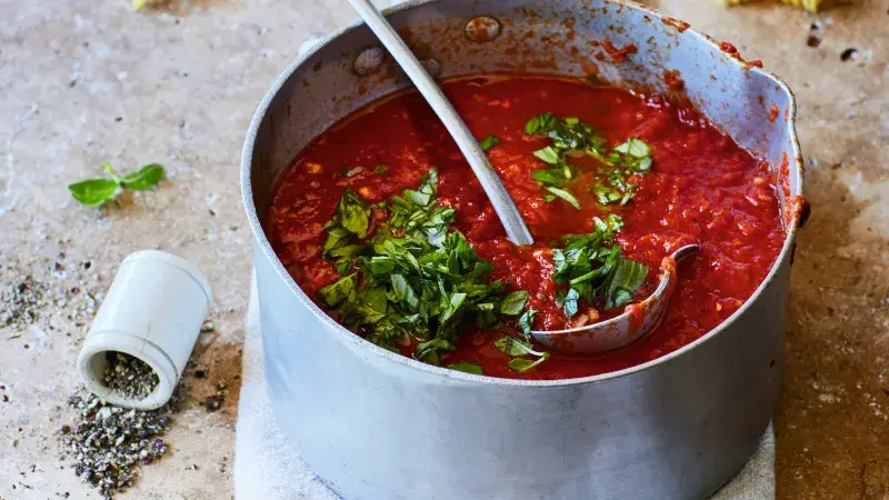 Univerzální rychlá rajčatová omáčka k těstovinám